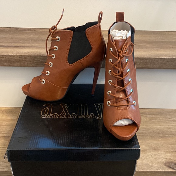 NIB sz10 Peep Toe Ankle Boot cognac brown - Picture 7 of 9